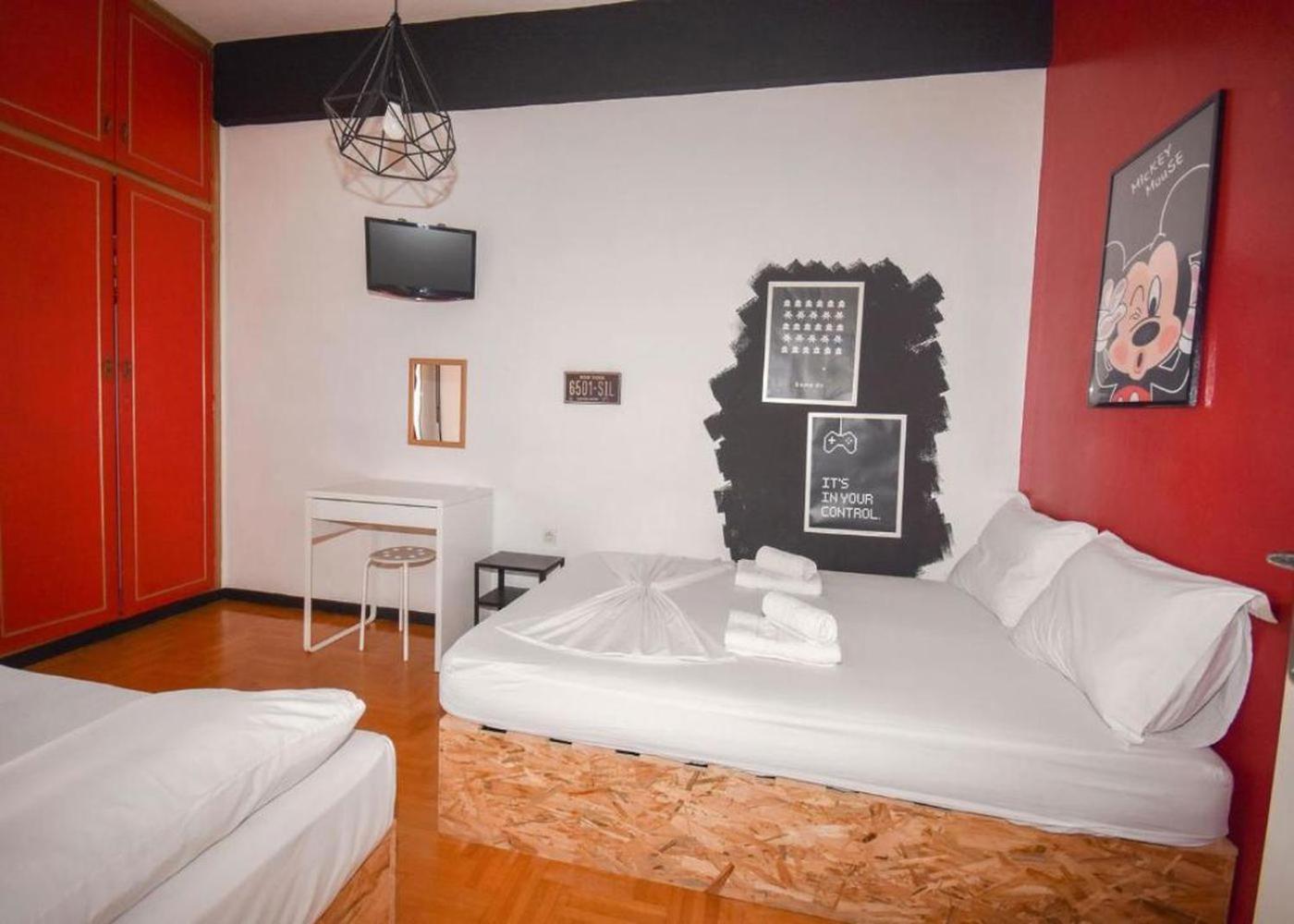 Athens 24-Hours Hostel #Athensairport #Latecheck-In #Privatetransportservice #Groups #Downtown Markópoulon Eksteriør bilde